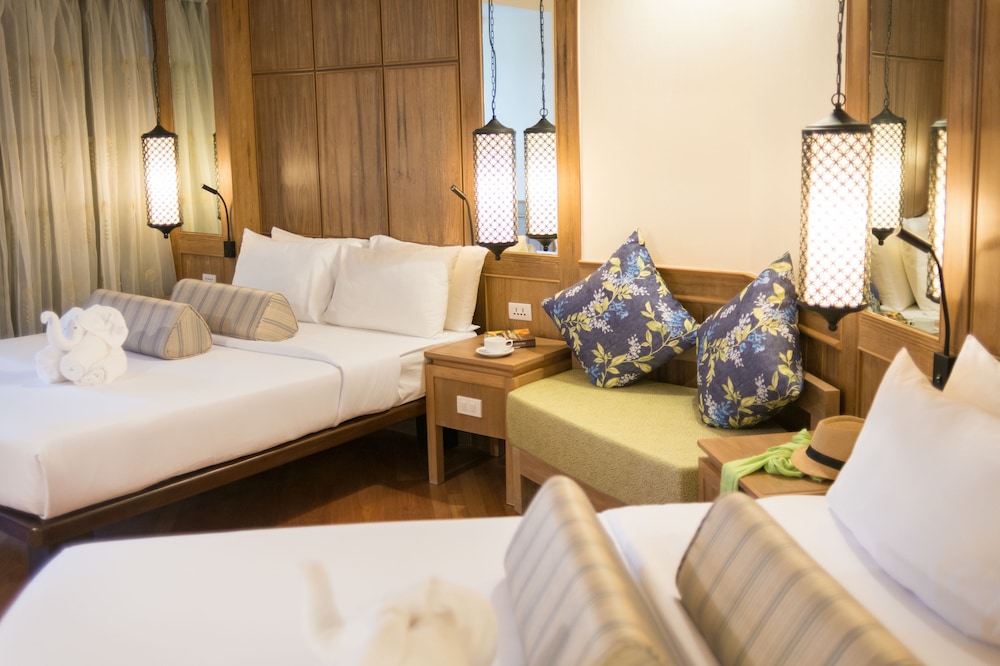 Katathani Phuket Beach Resort 29/66