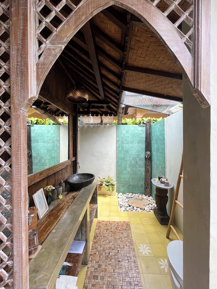The Shala Bali 32/50
