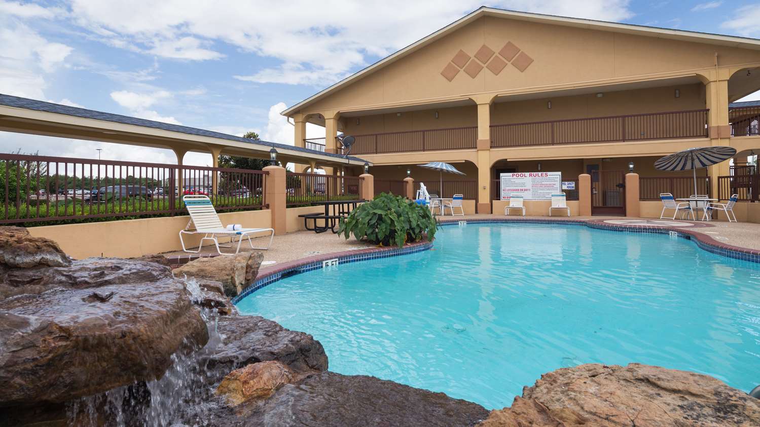 Best Western Angleton Inn 1/6