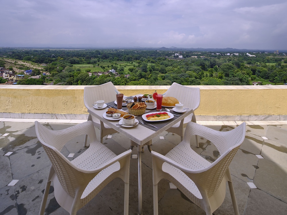 Justa Brij Bhoomi Nathdwara 22/39