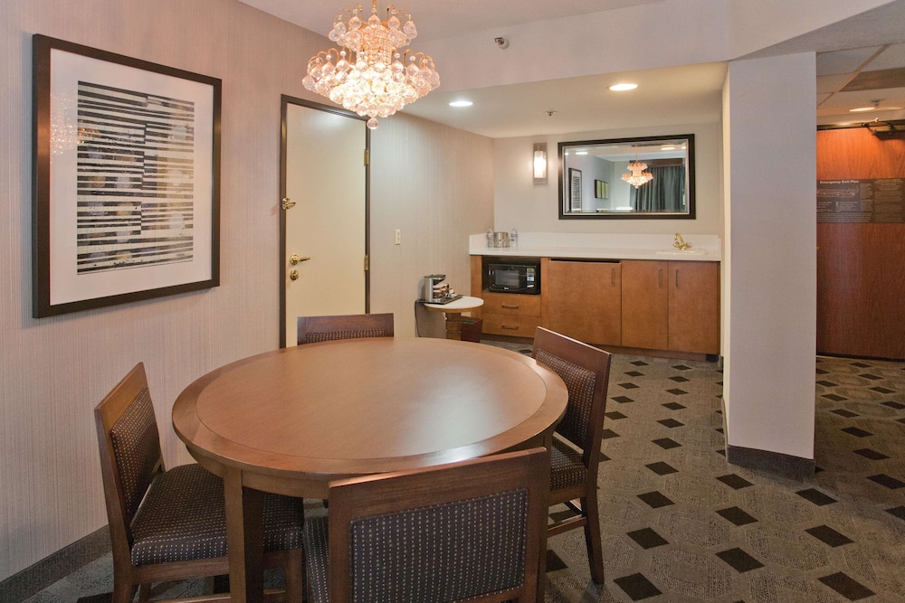 DoubleTree by Hilton Hotel Los Angeles Rosemead 34/42