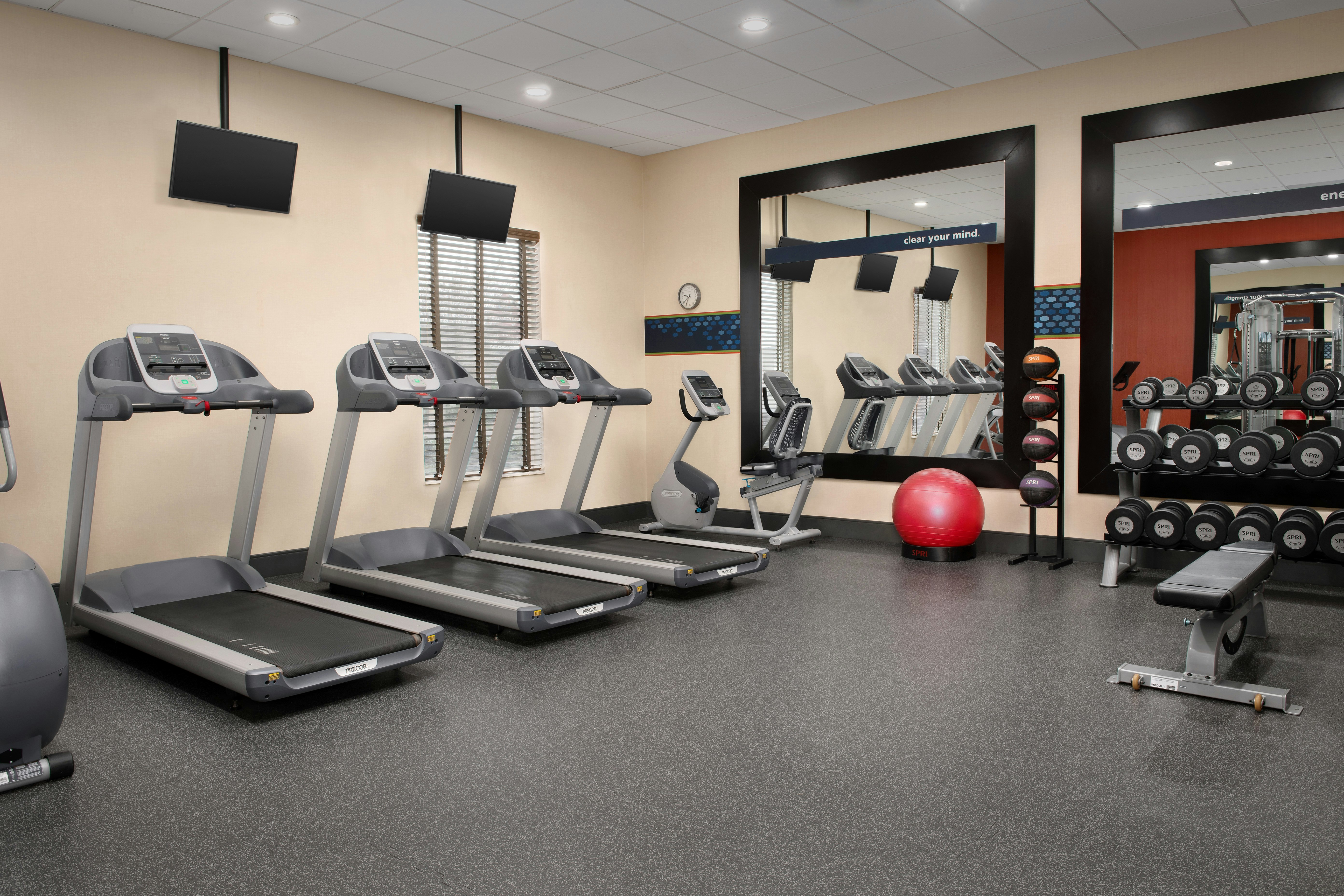 Hampton Inn & Suites Orangeburg 12/29