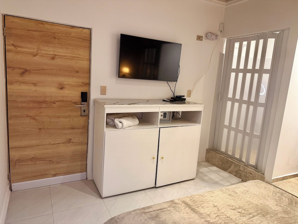 Ataraxy Hotel Boutique 9/50