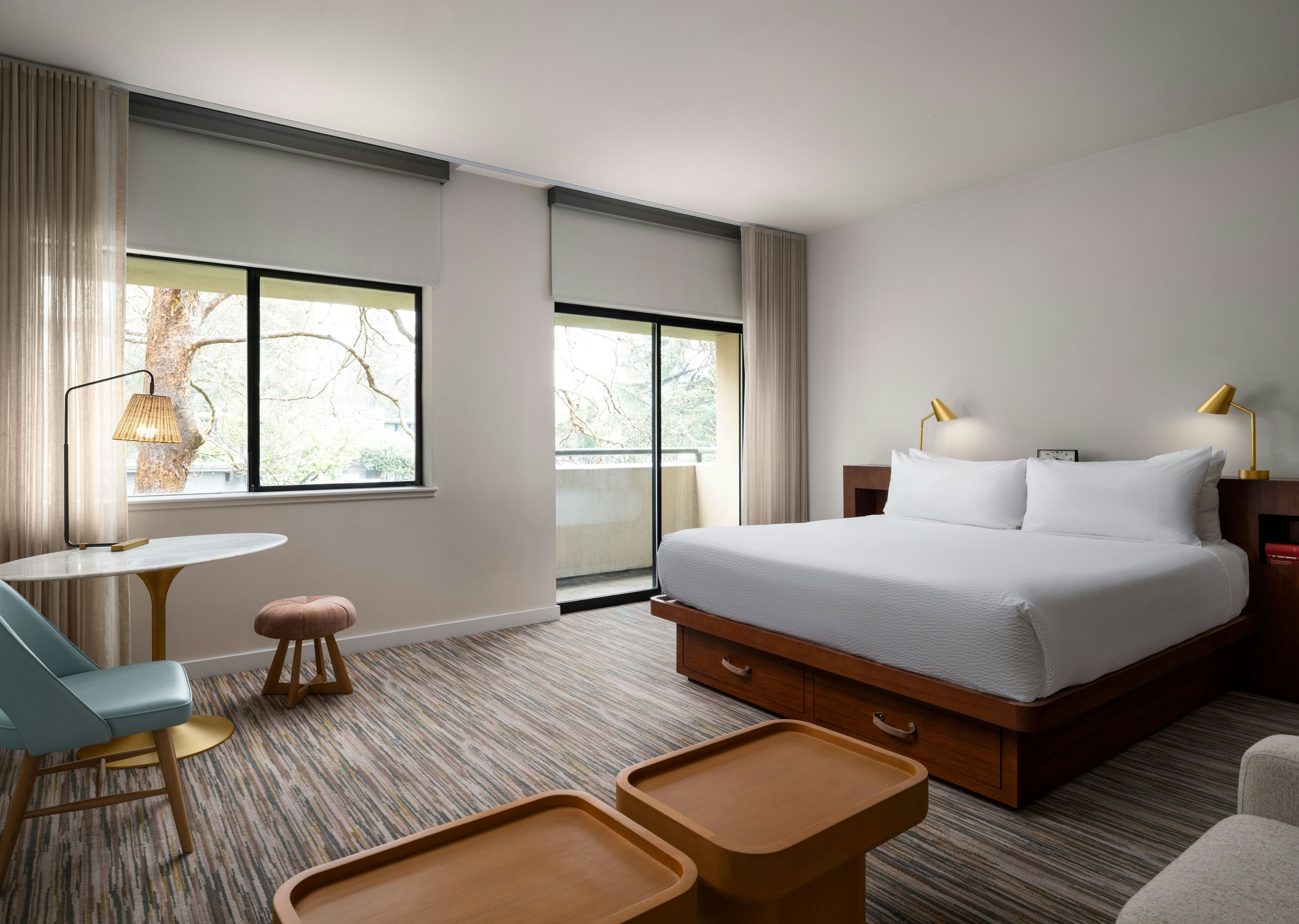 ROOM, KING BED, POOL VIEW, SOFA