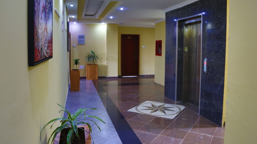 Yinm Furnished Apartment 8/48