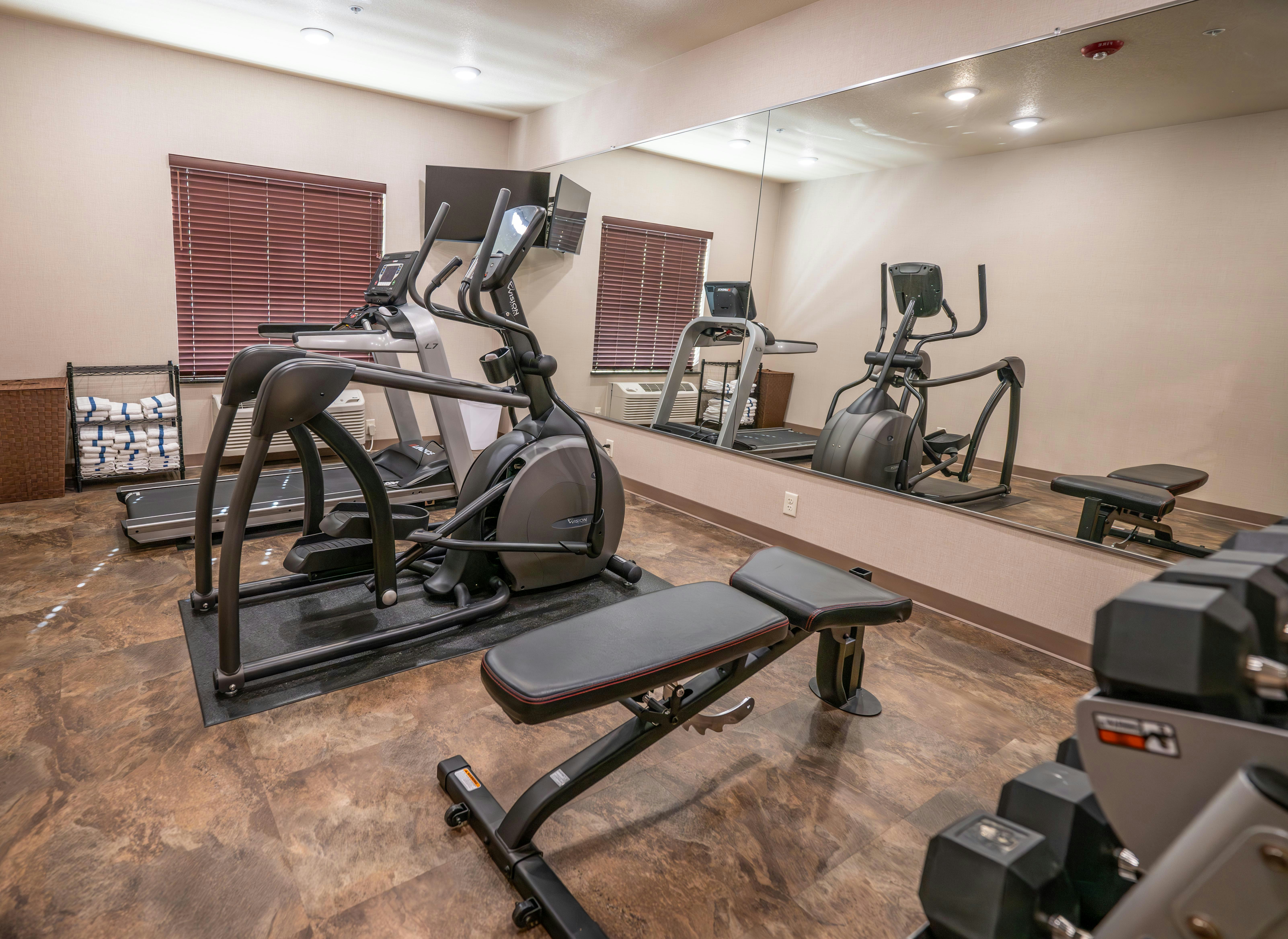 Cobblestone Hotel & Suites - Lamar 8/19