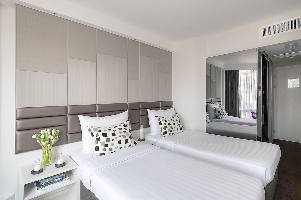 Room at Stanford Hotel, HONG KONG