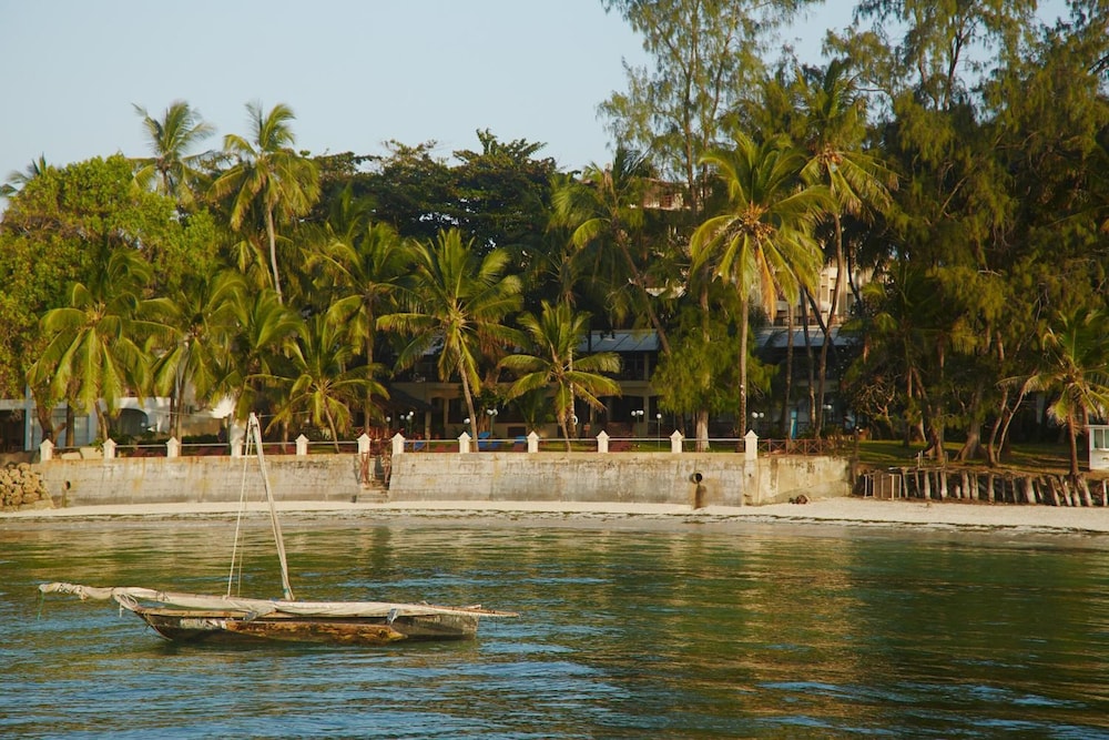 Neptune Beach Resort All Inclusive 20/32