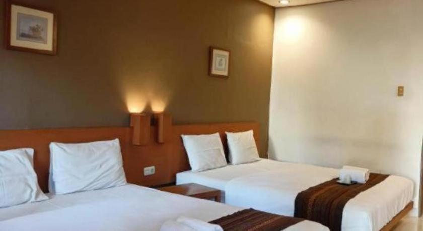Nyiur Resort Hotel 6/32