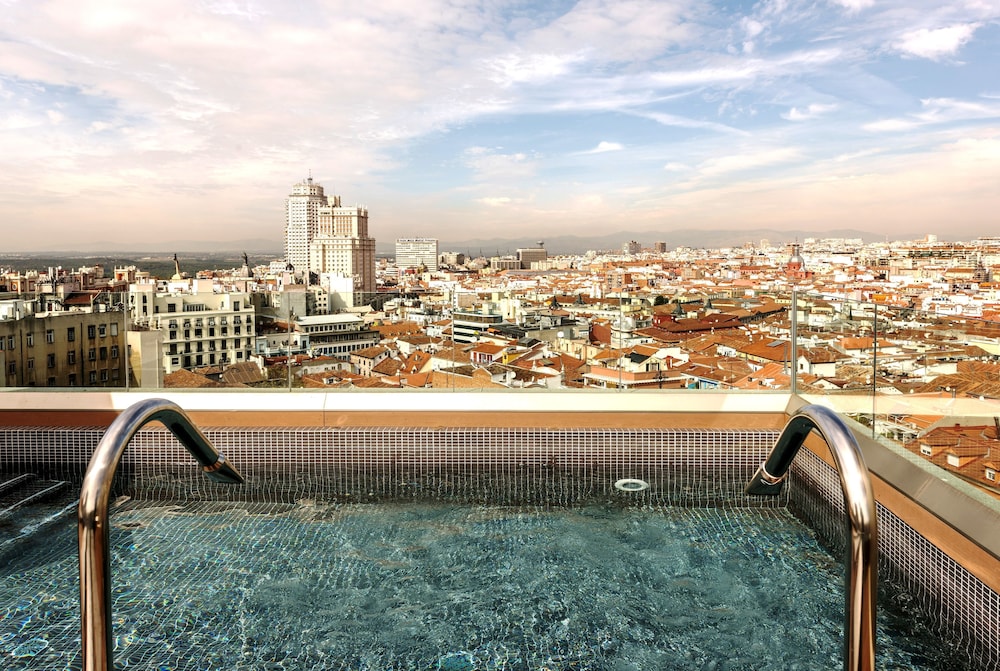 SmartRental Collection Gran Via Centric II 47/57