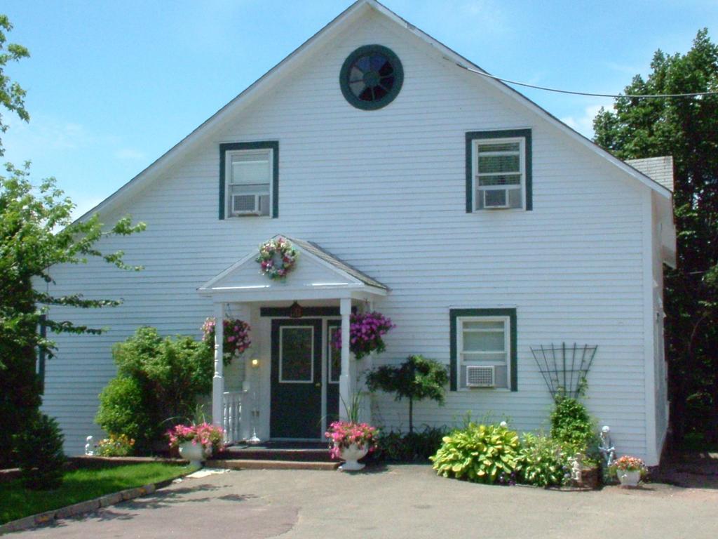 Marshlands Inn 1/15