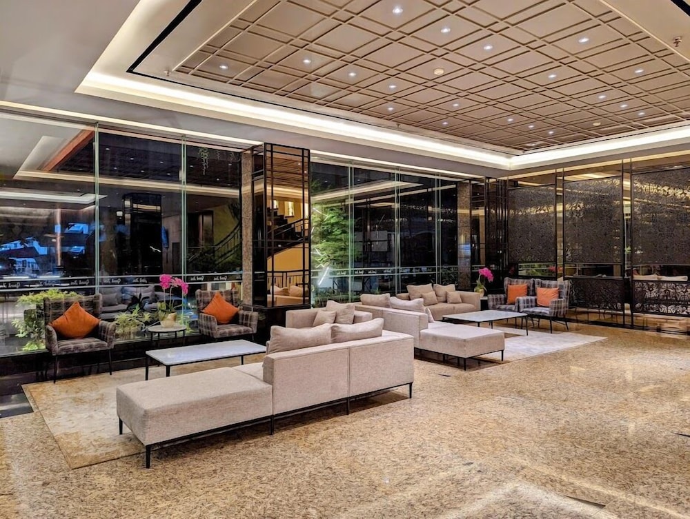 Grand Zuri Pekanbaru 18/45