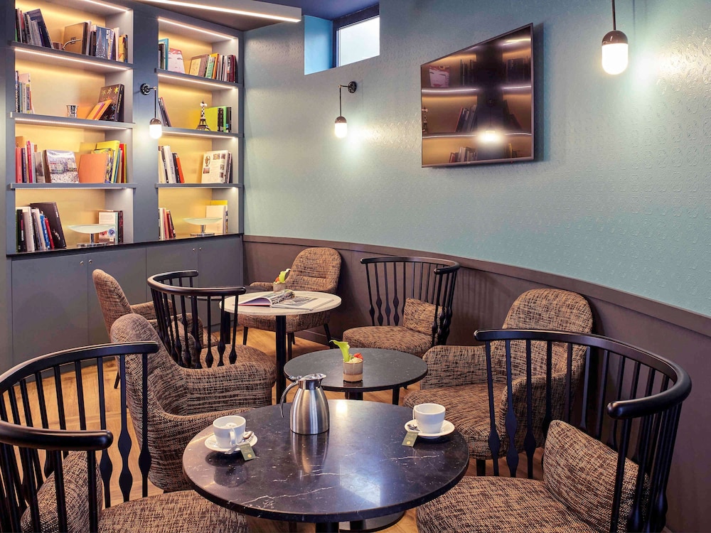 Mercure Paris Saint-Ouen 33/49