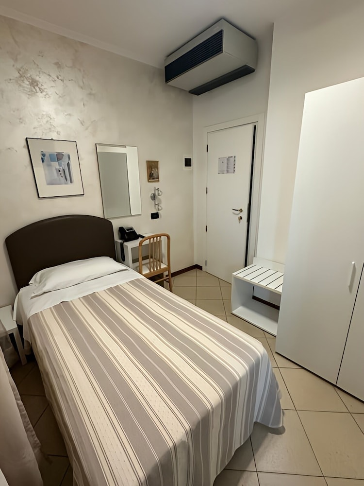 Hotel Piccinelli 20/63