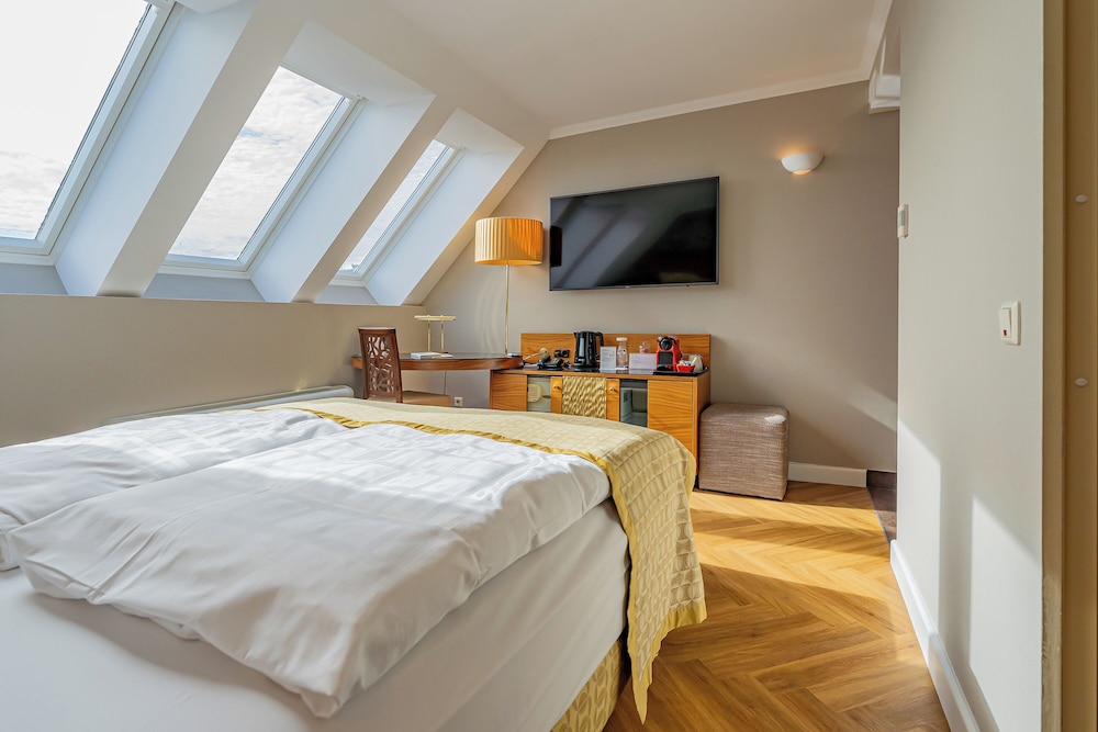 MODERNER JUGENDSTIL, DELUXE