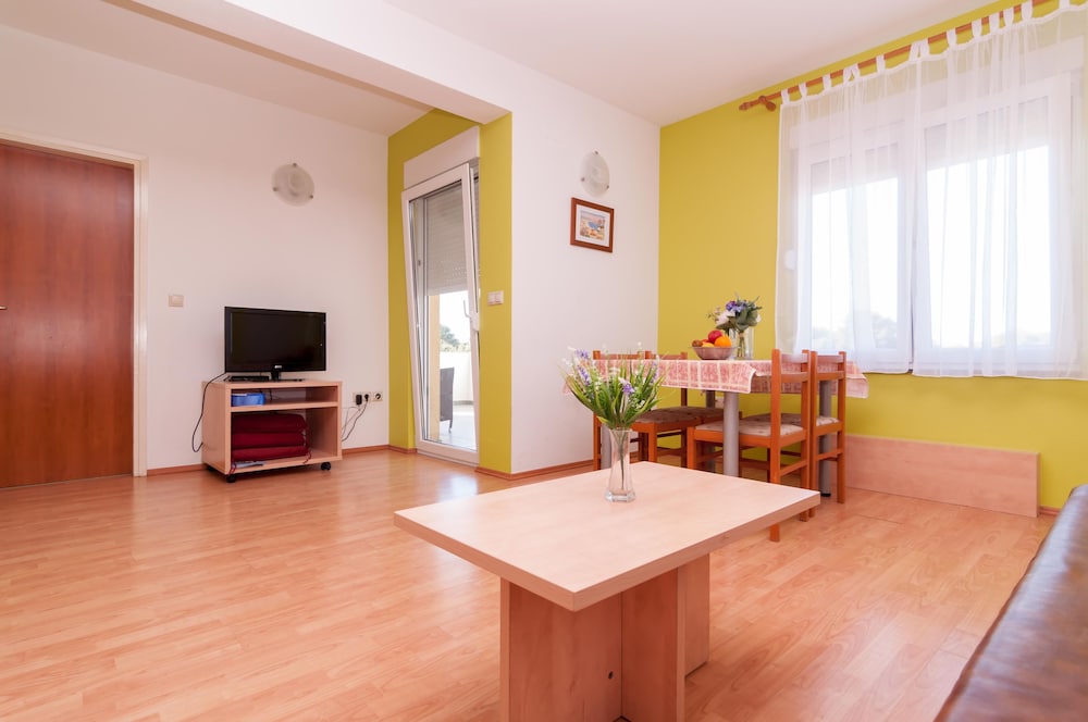 Villa Irena 22/50