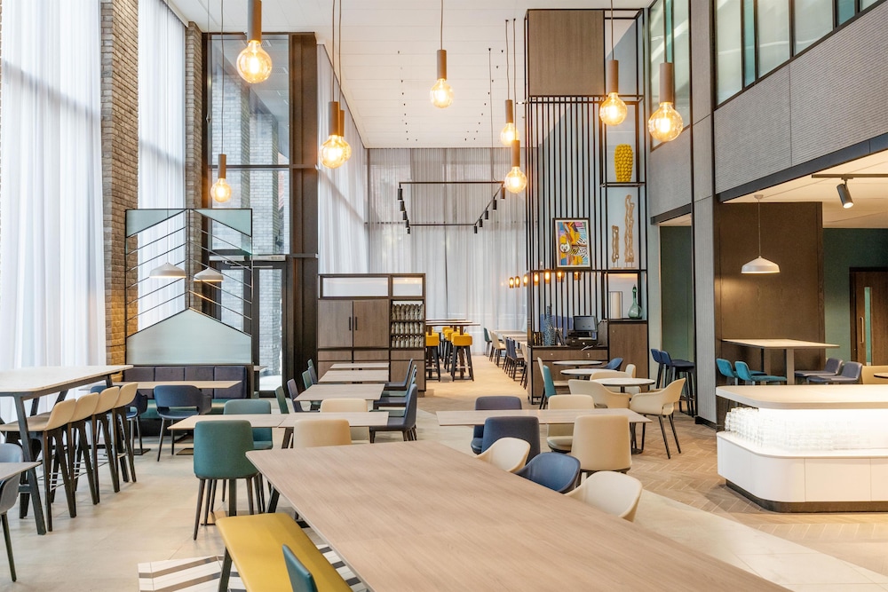 Hyatt House Leeds 40/50