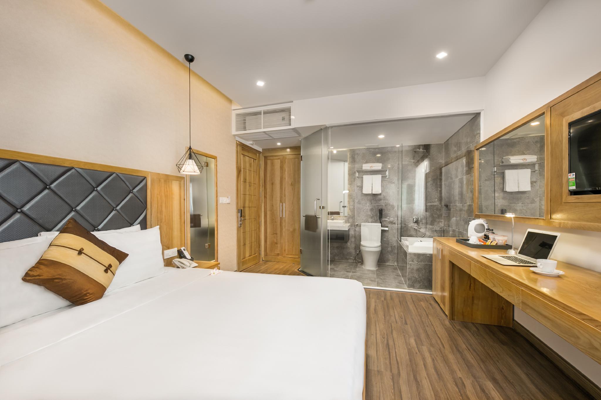 Standard, Double Bed, No Window
