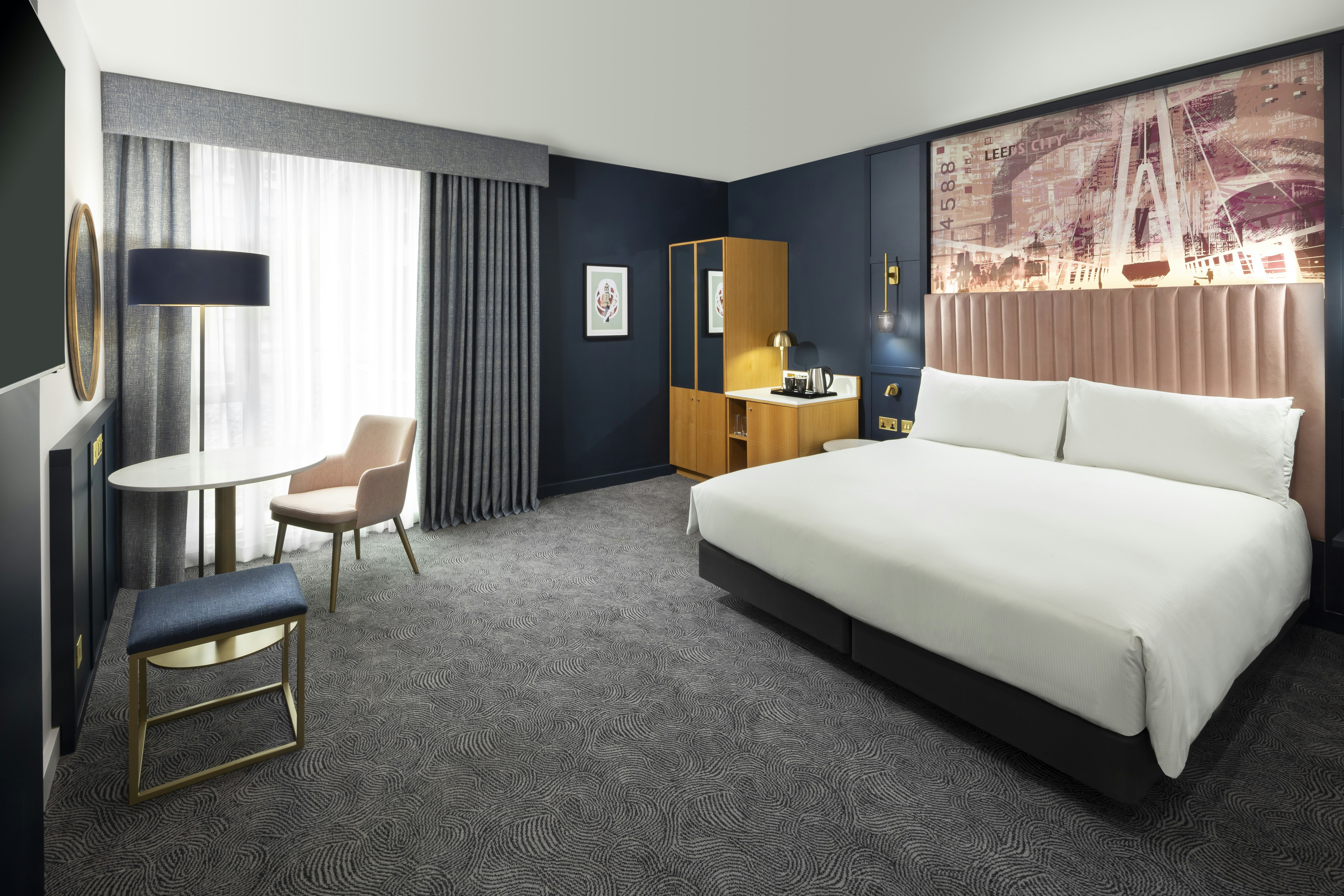 ROOM, KING BED, ACCESSIBLE