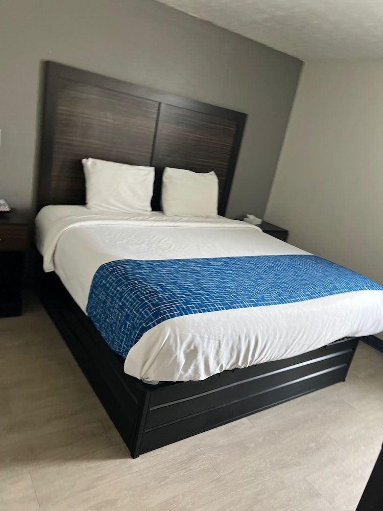 Travelodge by Wyndham Gallipolis 7/33