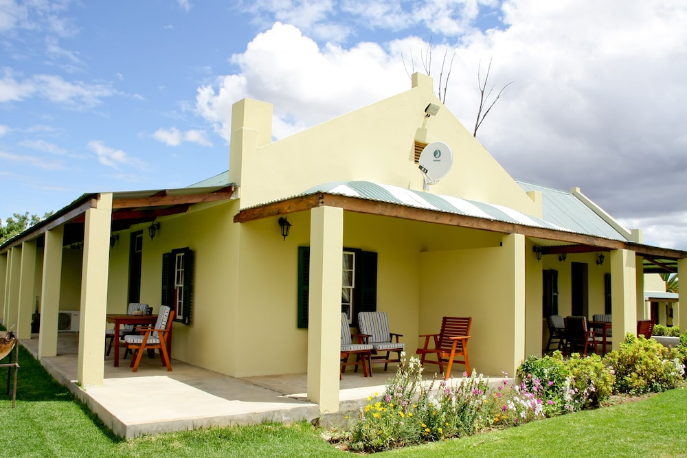 De Denne Guest House 2/50