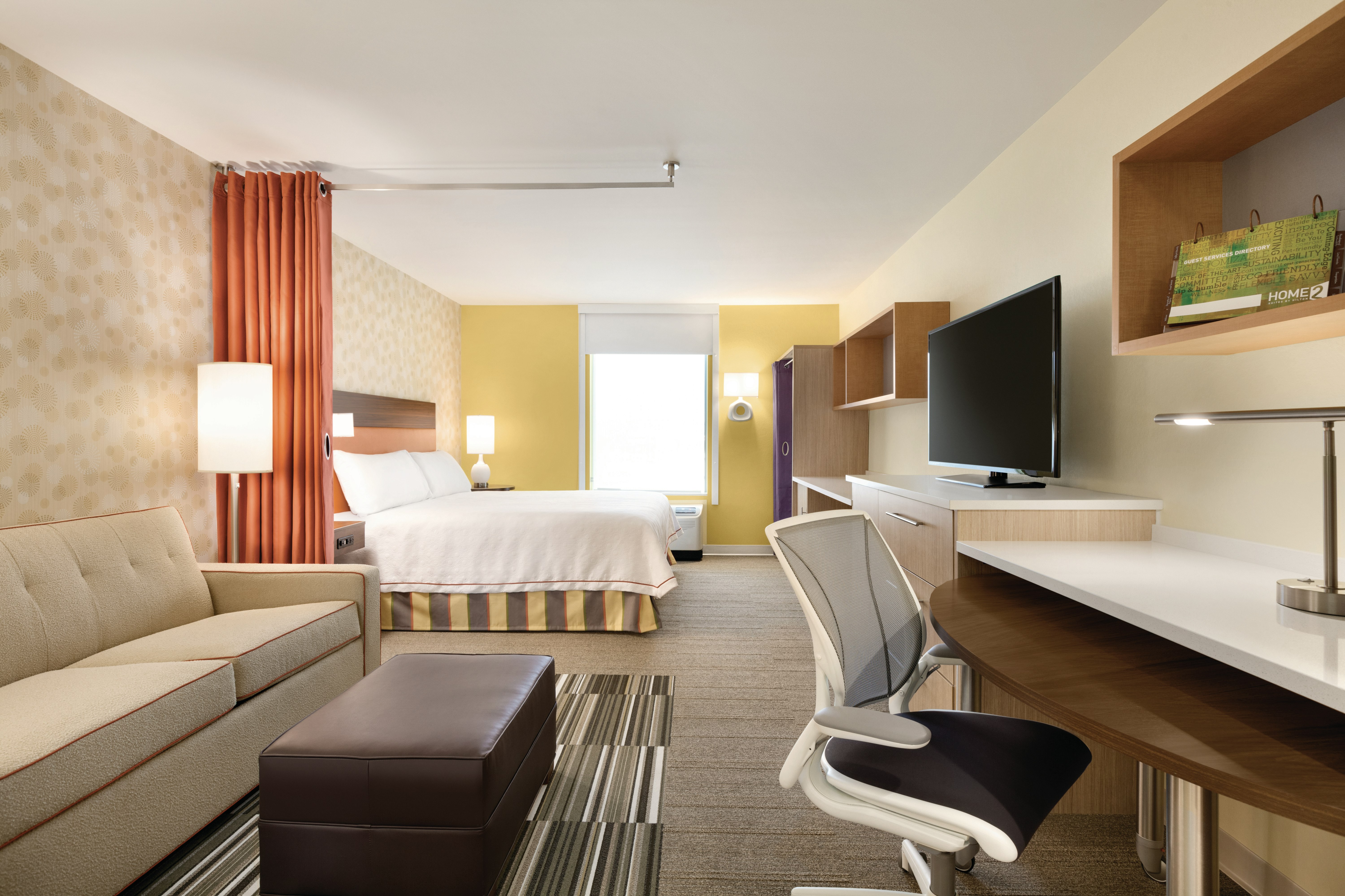 STUDIO, SUITE, KING BED