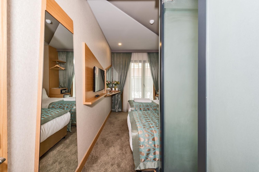 Genova Hotel Spa 24/60