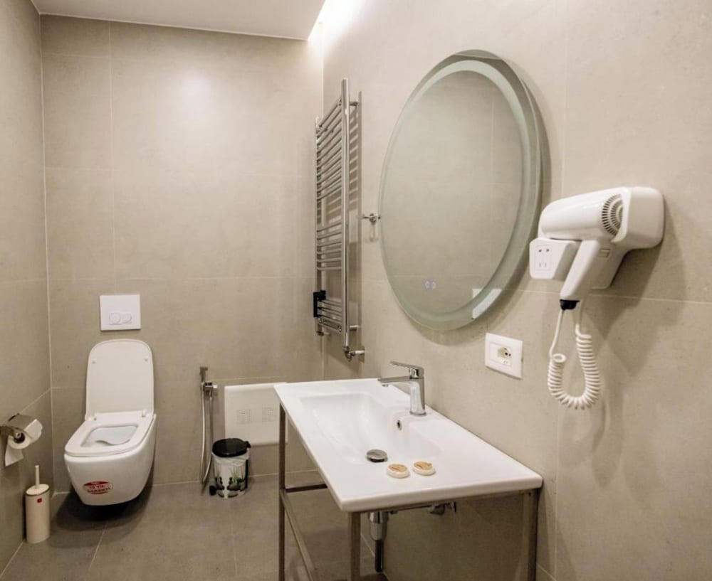 Oxygen Boutique Hotel Tirana 53/55