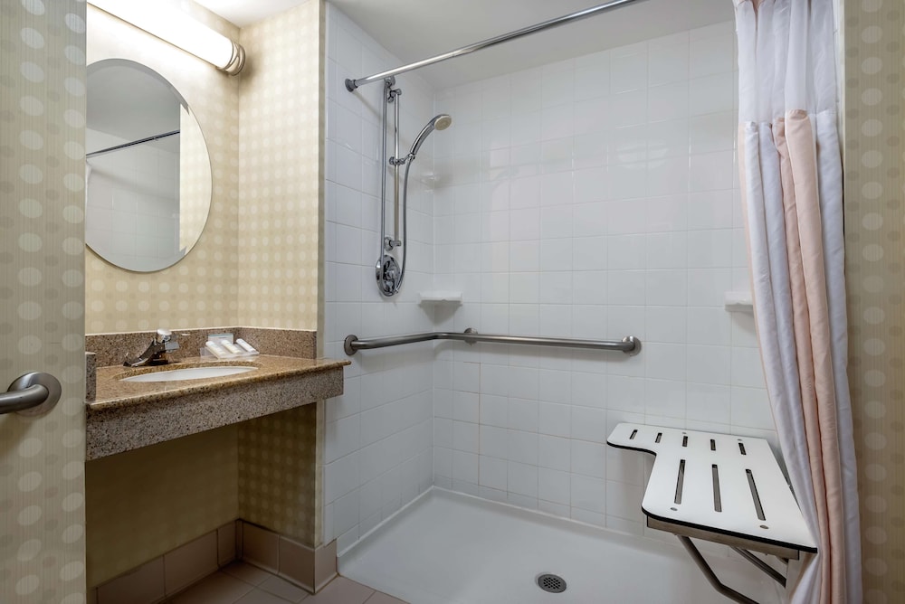 Hilton Garden Inn Tysons Corner 18/48