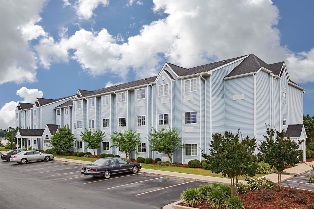 Microtel Inn & Suites by Wyndham Meridian 2/23