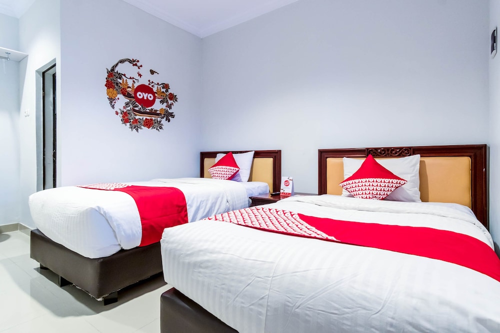 OYO 283 Helvetia Residence 28/56