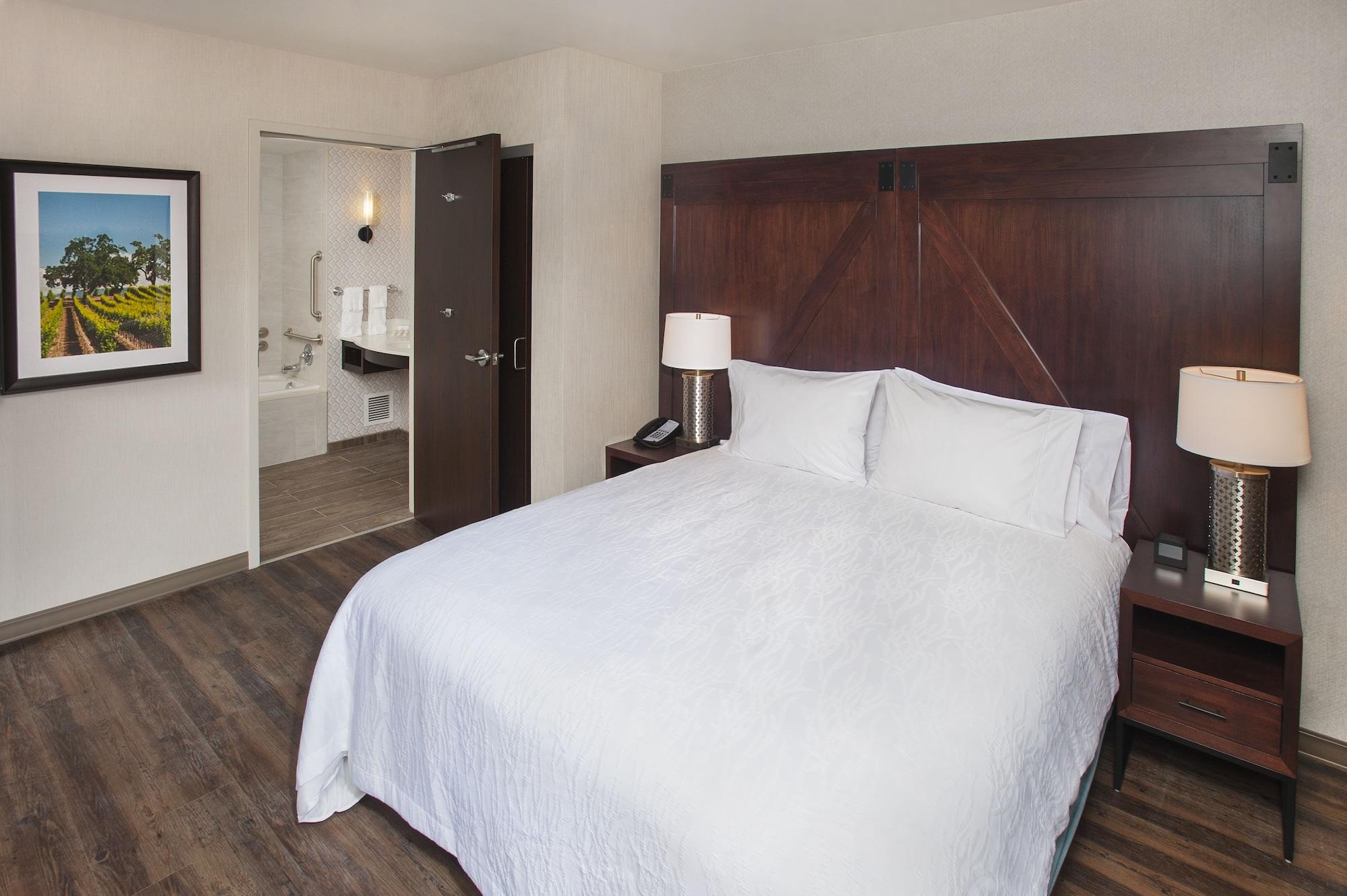 غرفة بغرفة نوم واحدة، Hilton Garden Inn Burbank Downtown 3/6