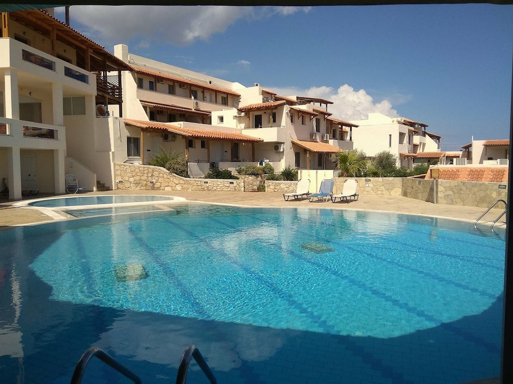 Creta Suites 43/70
