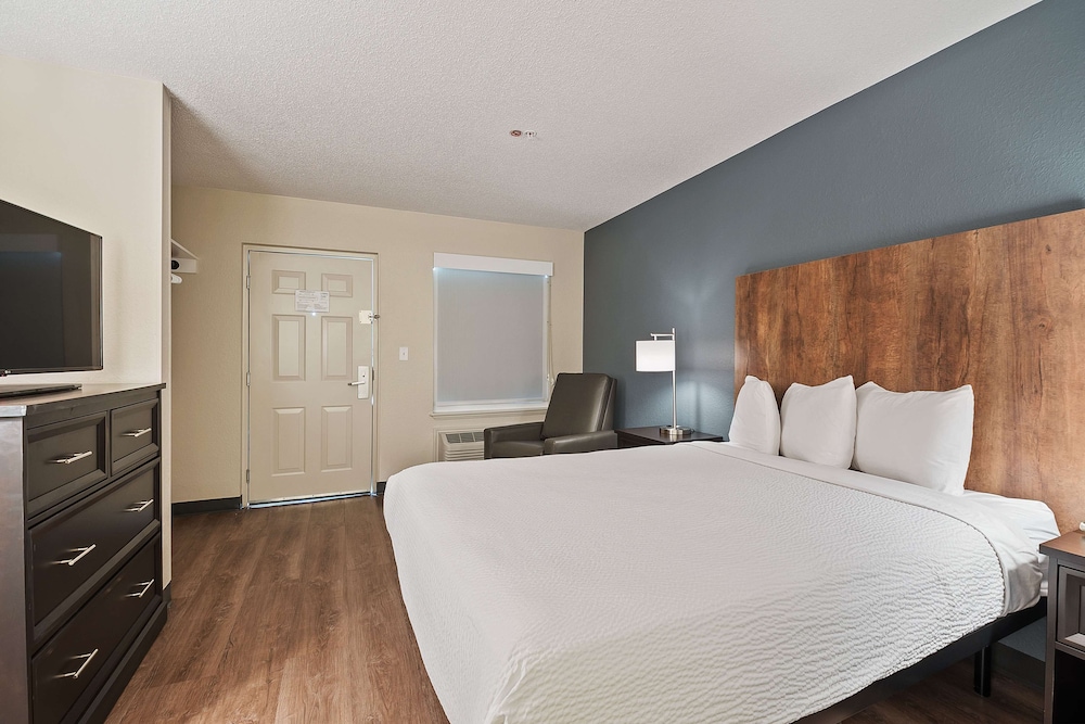 Extended Stay America - Miami - Airport - Blue Lagoon 15/43