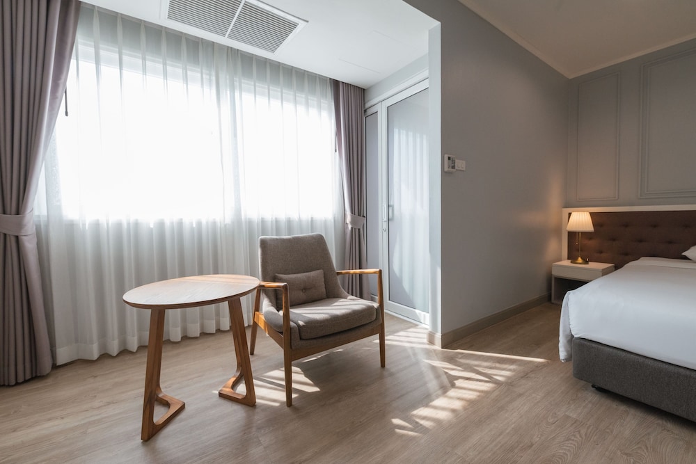 Jasmine Resort Hotel Serviced Apartment 22/50