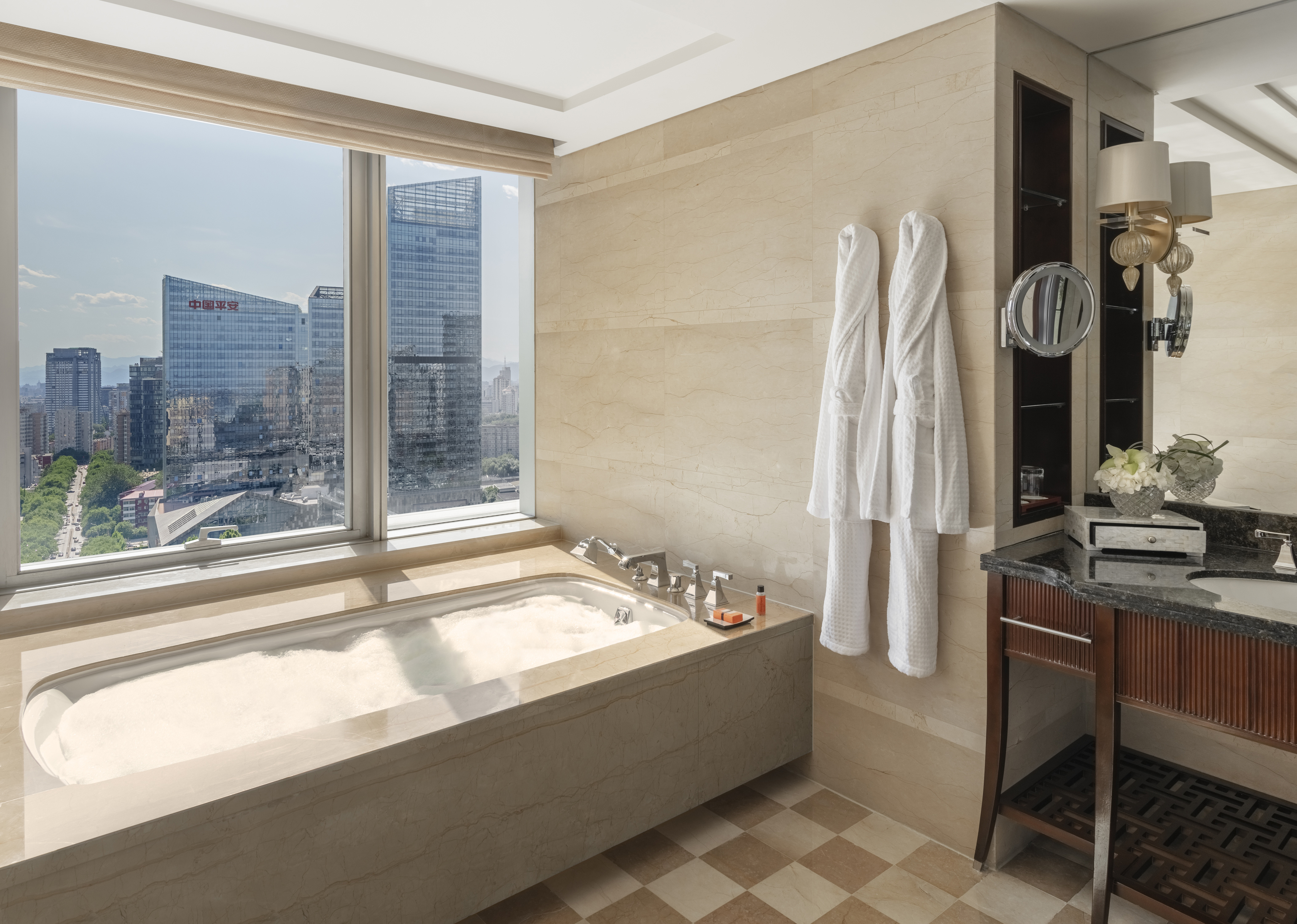 غرفة قياسية بسريرين منفصلين، Four Seasons Hotel Beijing 3/3
