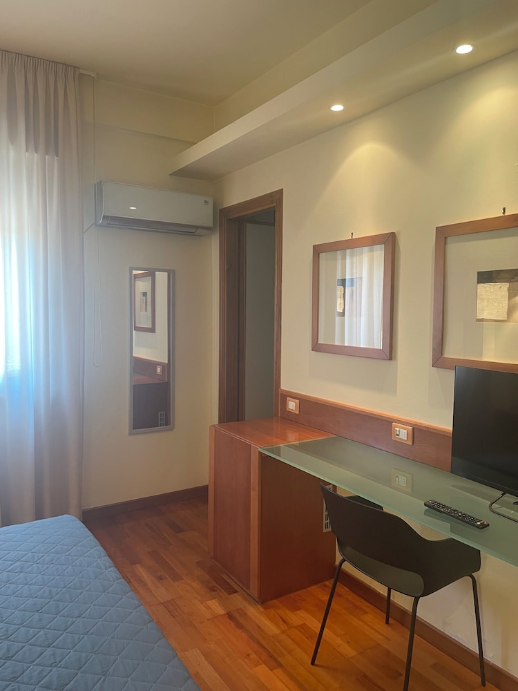 Hotel Le Grazie 56/67
