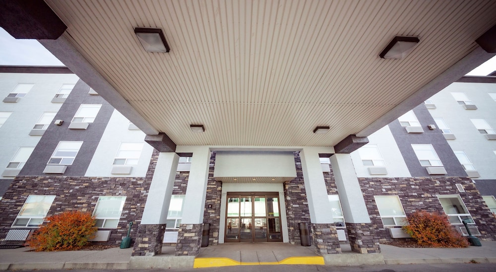 Service Plus Inns and Suites Calgary 2/56
