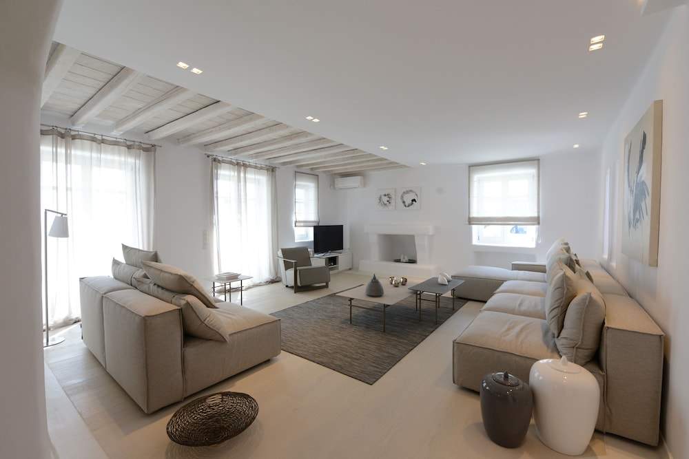 Villa Zircon 10/23