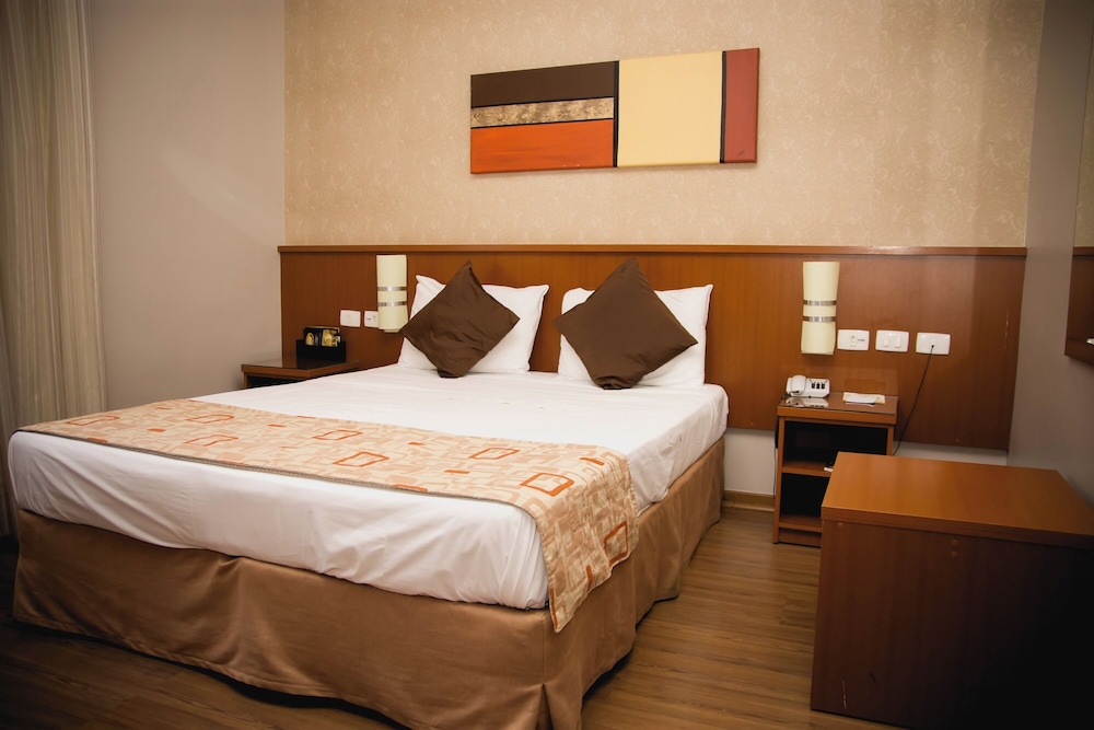 Class Hotel 29/69
