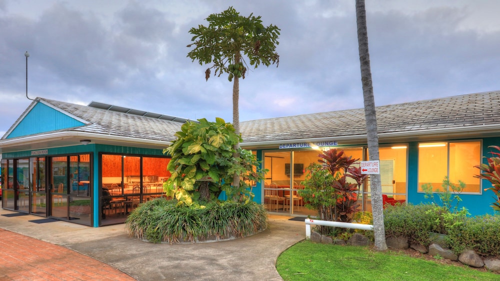 Aloha Apartments 6/61