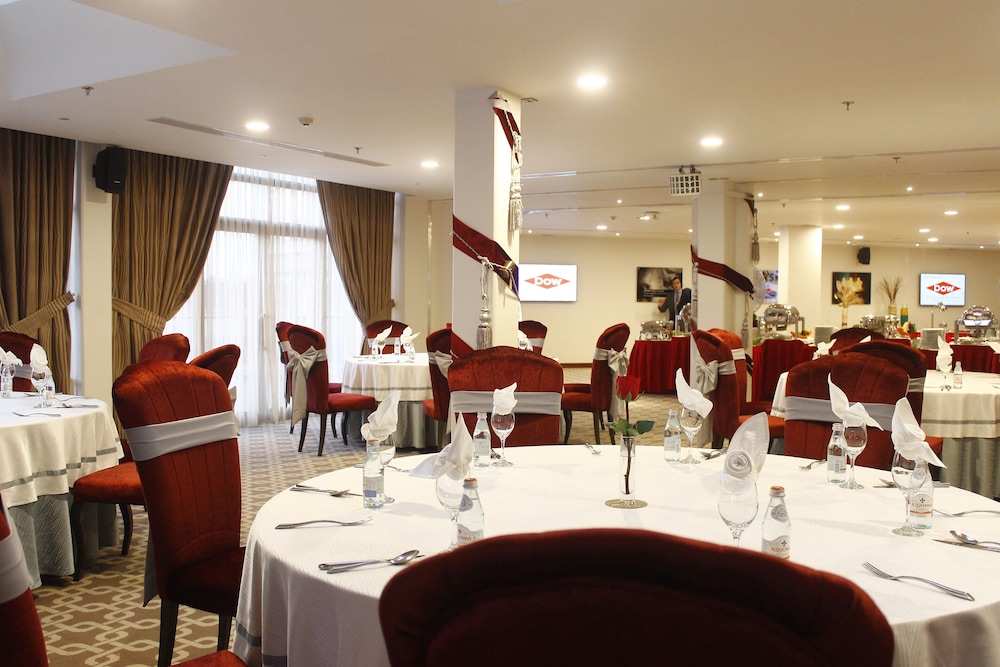 فندق قرية الريم(Al Reem Village Hotel) 37/51