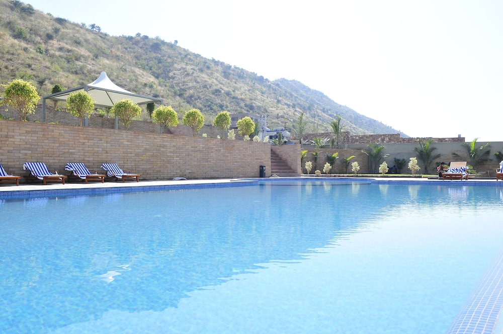 Cambay Resort 40/40