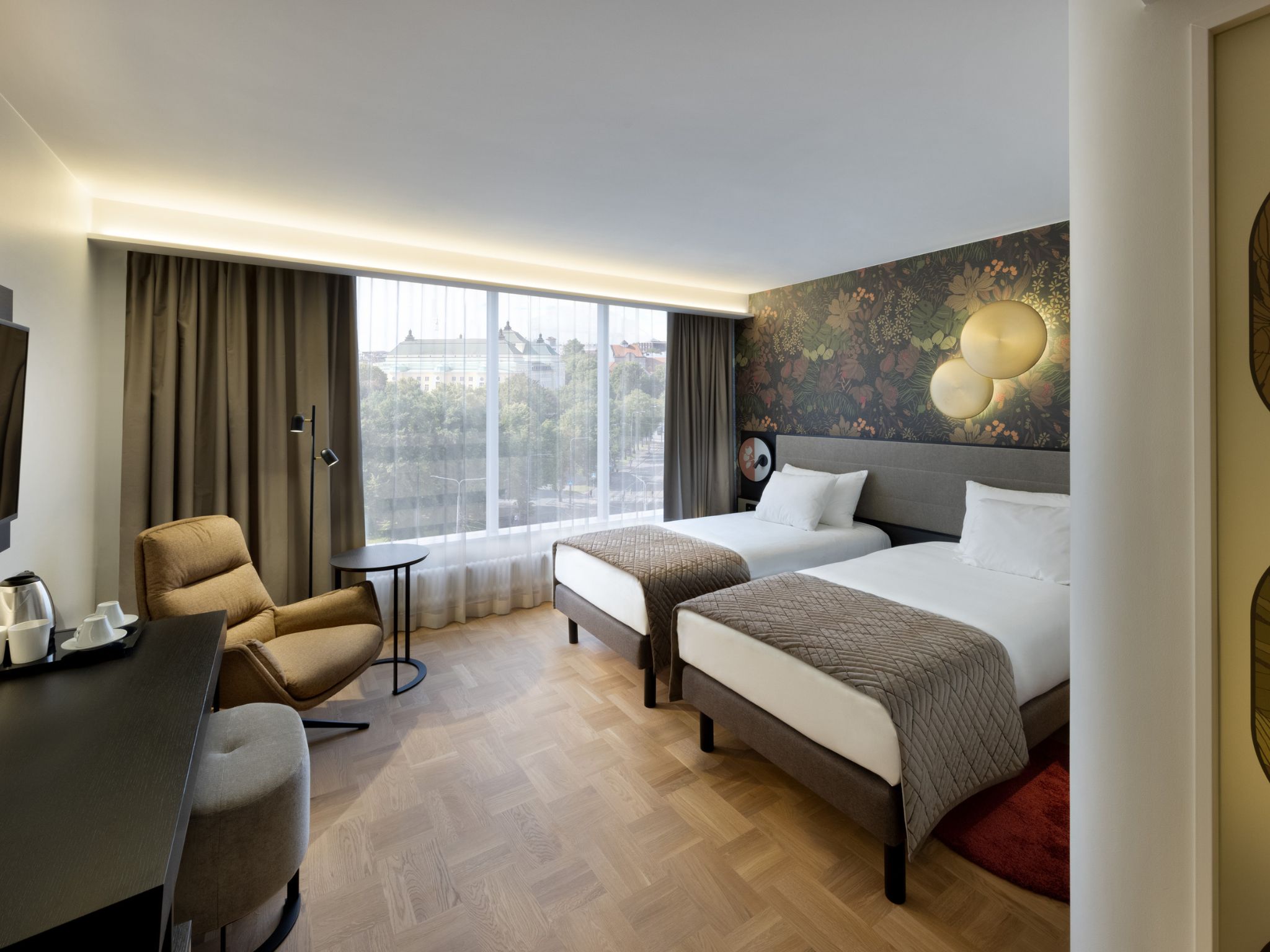 Superior, Double Bed, Street View
