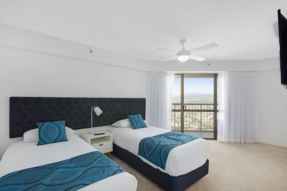 Burleigh Esplanade Apartments 18/73