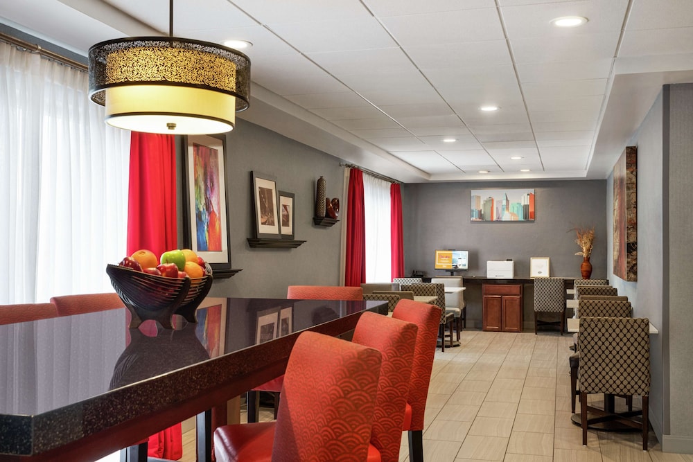 Hampton Inn Kansas City/Blue Springs 33/36