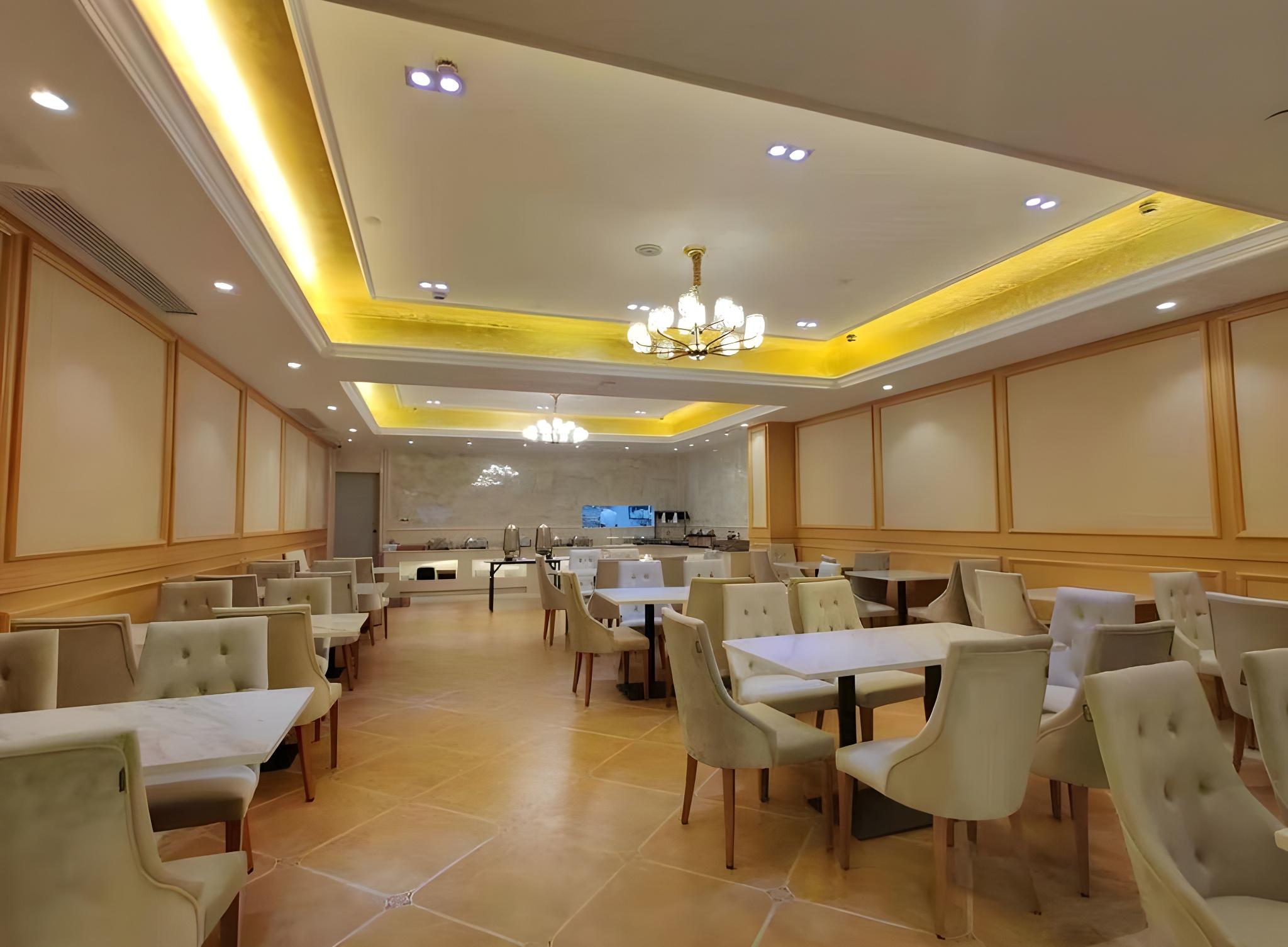 Vienna Hotel (Wuhan Zhuyeshan Subway Station) 26/29