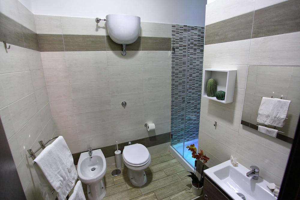 Napoli City Rooms 8/49
