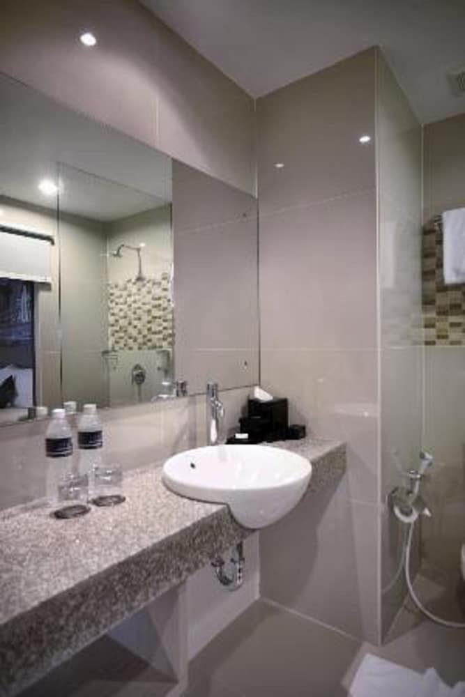 Hotel NEO Candi Simpang Lima - Semarang 11/38