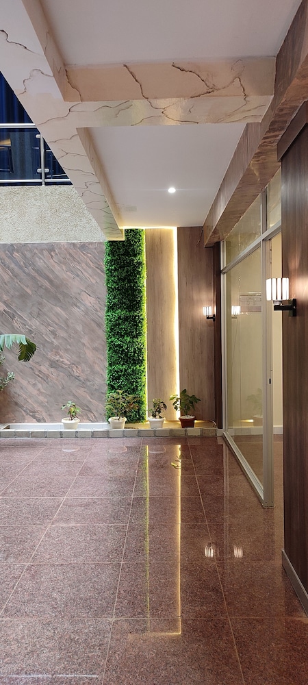 Kooki Hotel 27/50